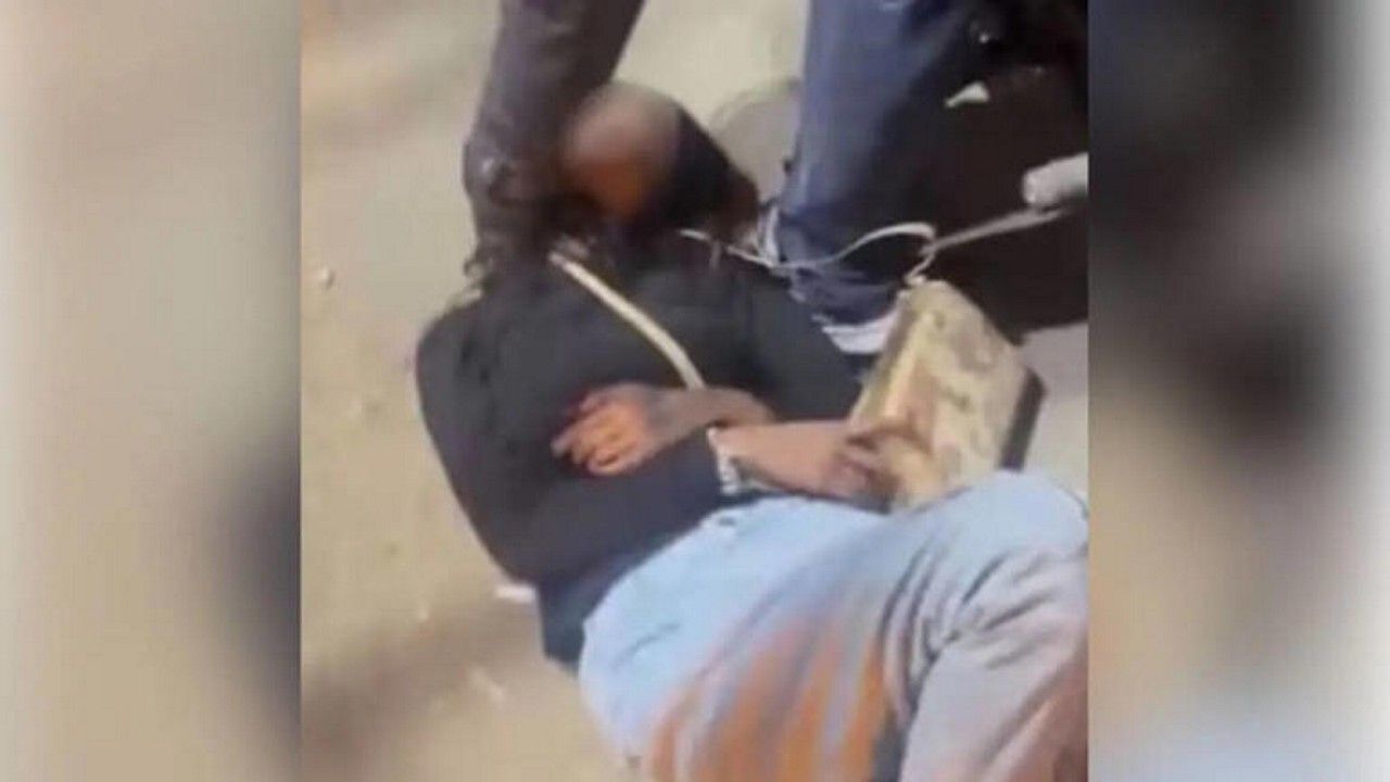 'Drunk' woman passes out on bike; Rapido rider struggles to control situation